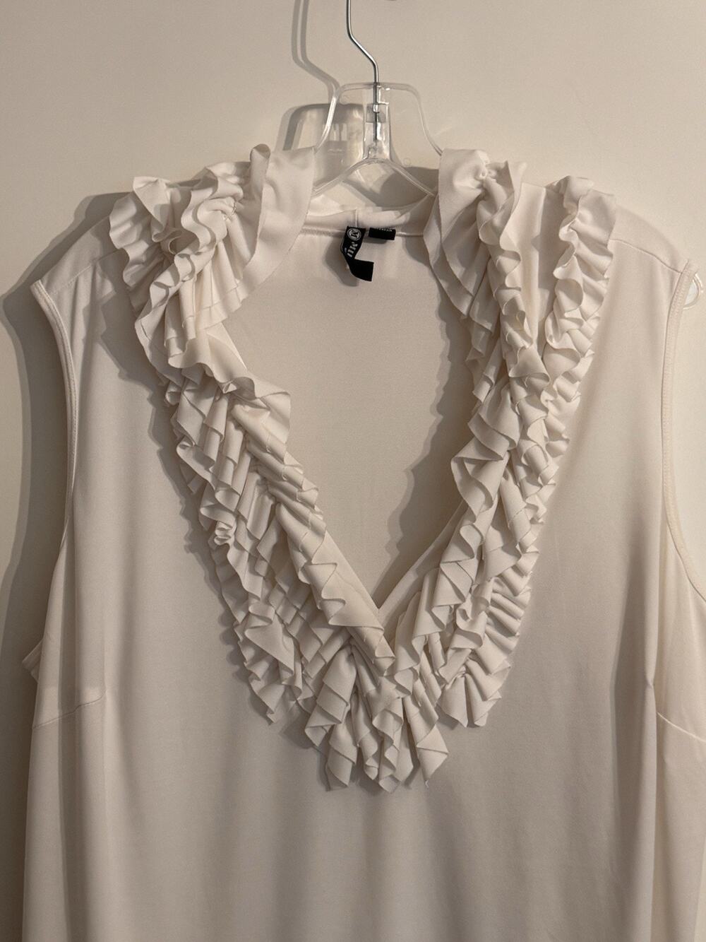 Milano White Feminine Ruffled Sleeveless Blouse Shell Office Professional Sz 1X